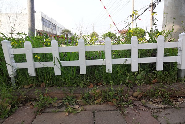 -火-亳州綠化護(hù)欄、亳州pvc護(hù)欄、亳州草坪護(hù)欄廠家
