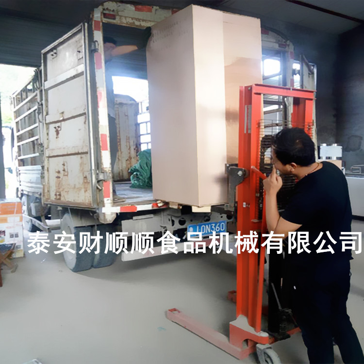 江西優(yōu)質(zhì)腐竹機生產(chǎn)廠家 酒店式豆油皮機包教技術(shù)