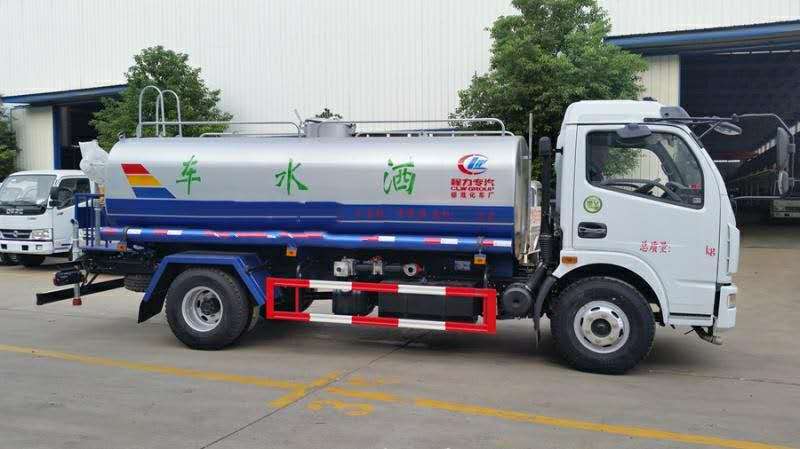 廠家直銷東風D7多利卡灑水車