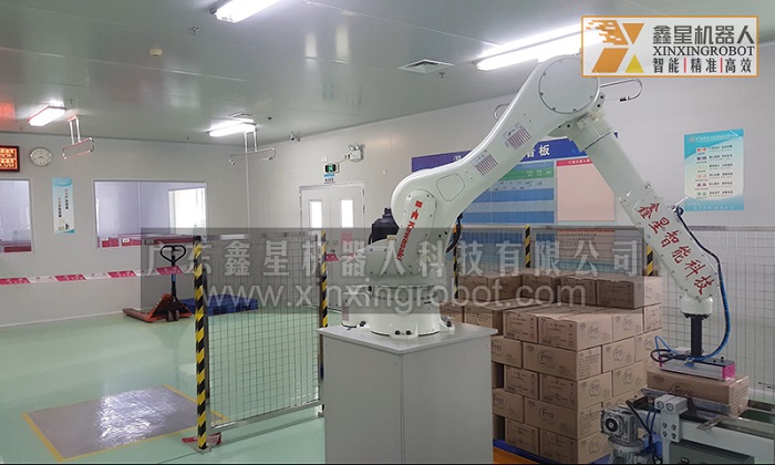 日本機(jī)器人-搬運(yùn)機(jī)器人-碼垛機(jī)器人