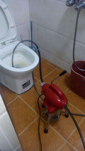 深圳寶安清洗外墻機(jī)器鉆孔 清洗外墻多少錢 機(jī)器鉆孔多少錢