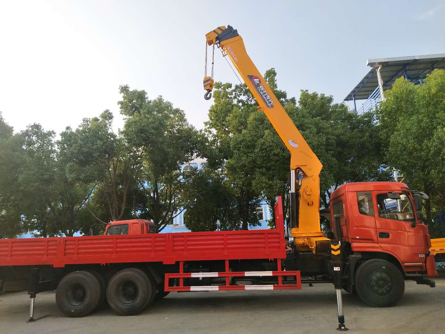 隨車吊廠家 程力隨車吊廠家