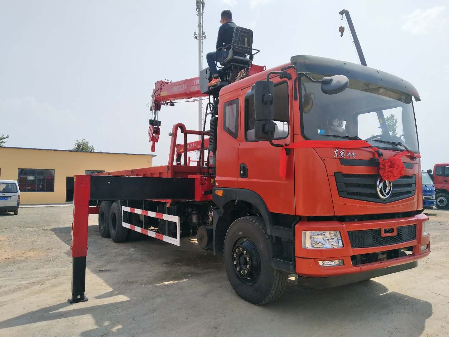 隨車吊廠家 程力隨車吊廠家
