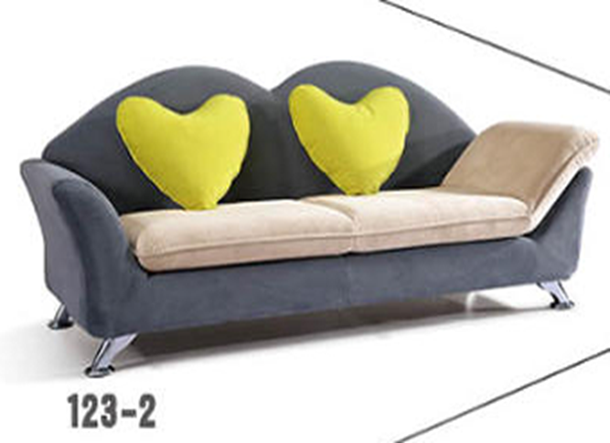 休閑簡約現(xiàn)代?布藝小沙發(fā)