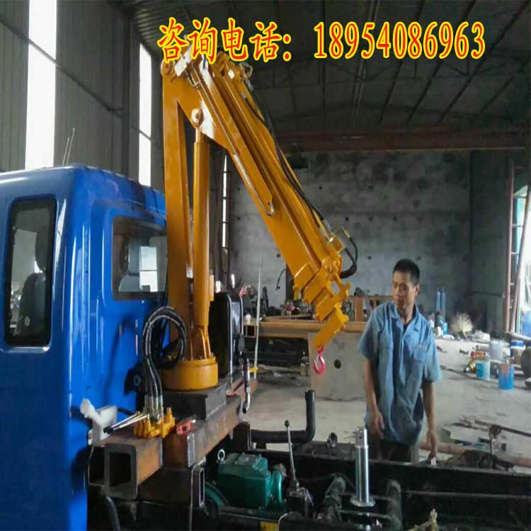 小型折臂吊車 可隨意拆裝的折臂隨車吊價(jià)格 三馬子底盤吊車廠家