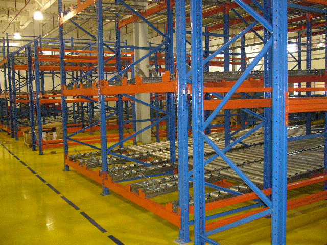 中山貨架專業(yè)制作重型倉儲重力貨架