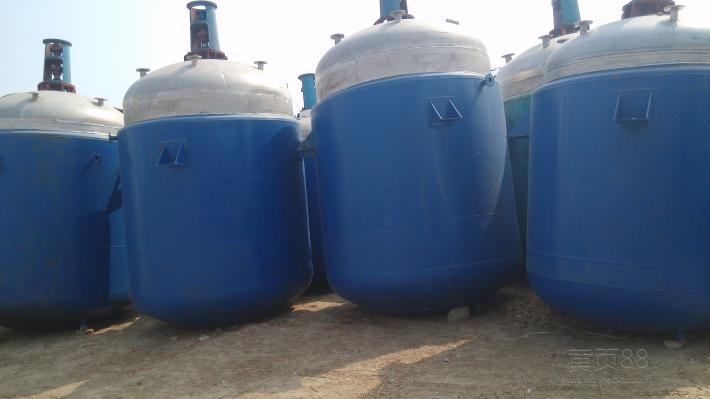 急售9成新5000L搪瓷反應(yīng)釜