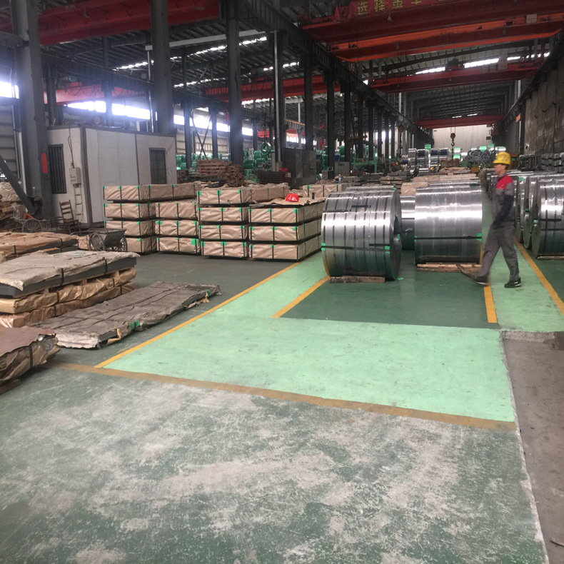 廣西鍍鋅鋼板佛山加工廠平板規(guī)格齊全