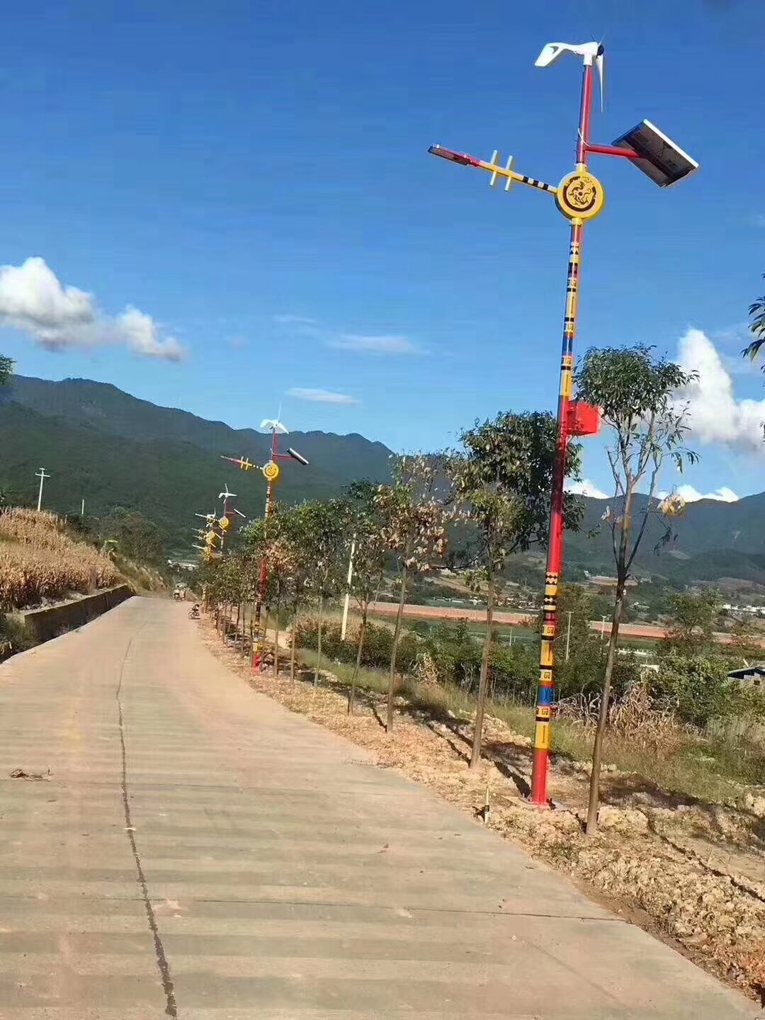 民族特色太陽(yáng)能路燈 少數(shù)民族路燈 民族路燈批發(fā)   民族路燈廠家