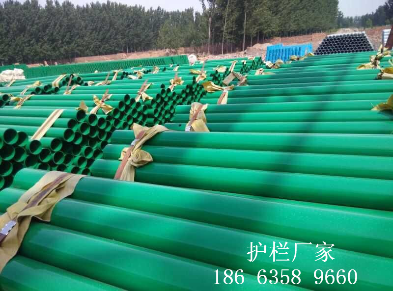 后熱鍍鋅護(hù)欄板廠家 防撞護(hù)欄報價