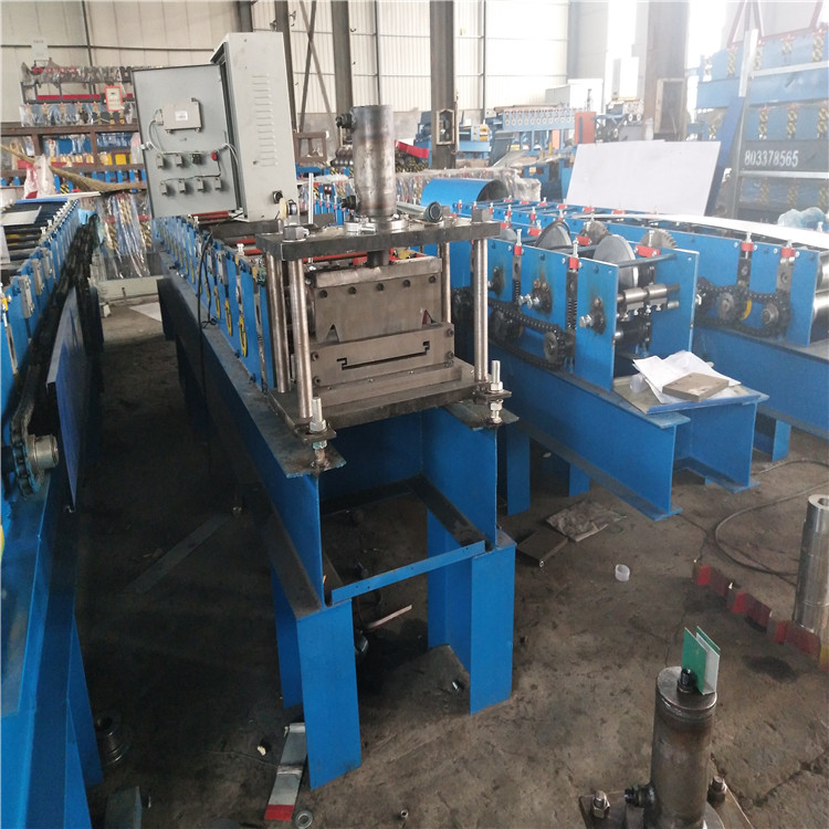 圍擋板設備直銷廠家河北地鑫壓瓦機 市政圍擋板設備 鐵路圍擋板機器 市政圍擋板機器