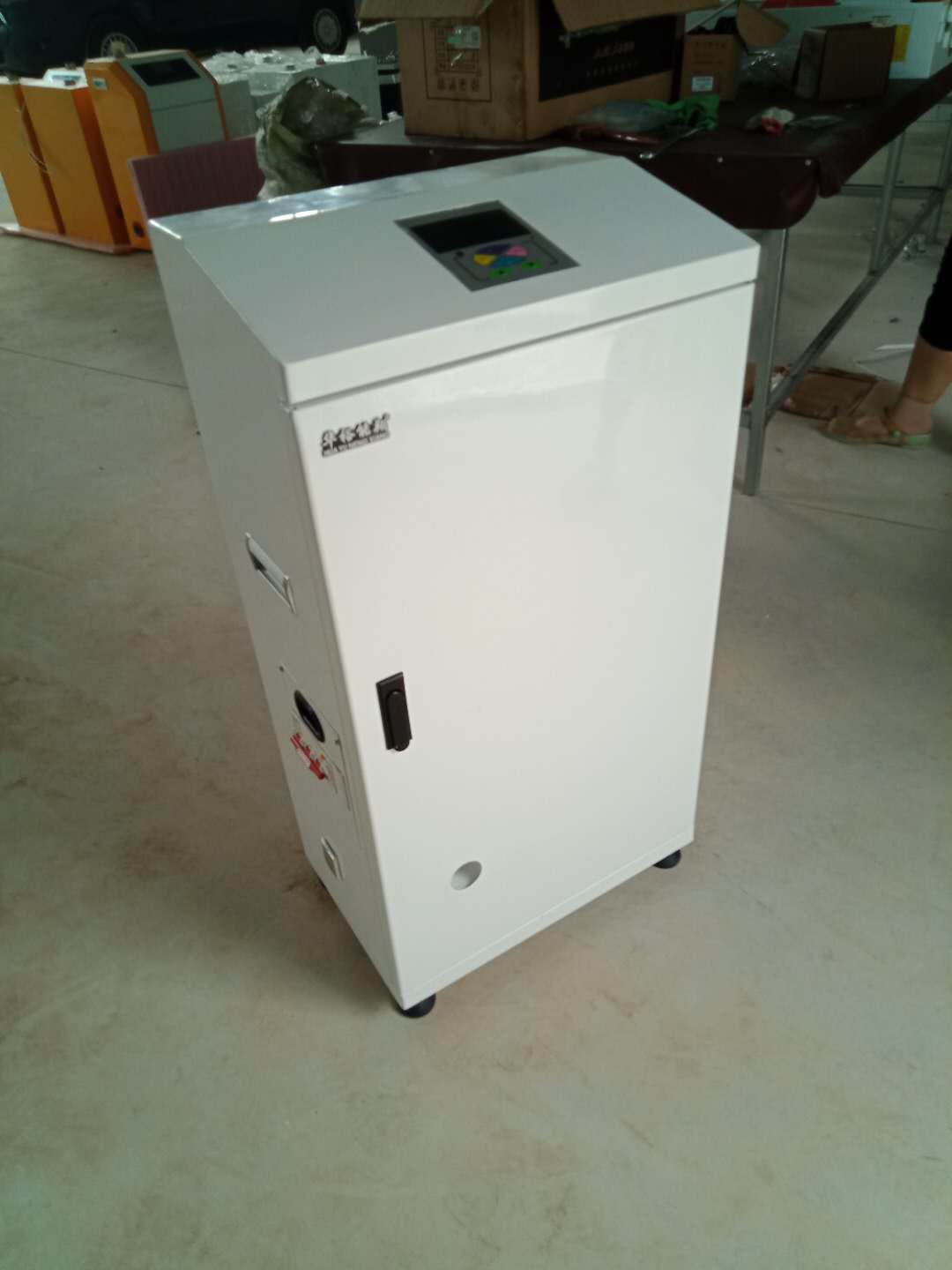 廠家直銷各型號功率銅制電鍋爐半導體電采暖爐