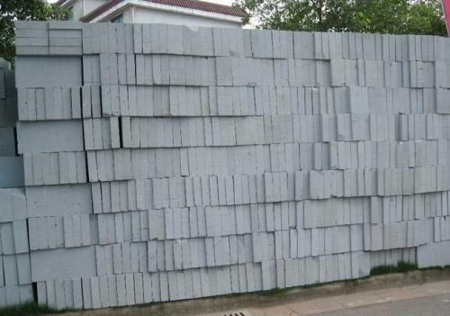 榆林輕質(zhì)磚商家-15339059888-加氣磚價(jià)格-創(chuàng)利