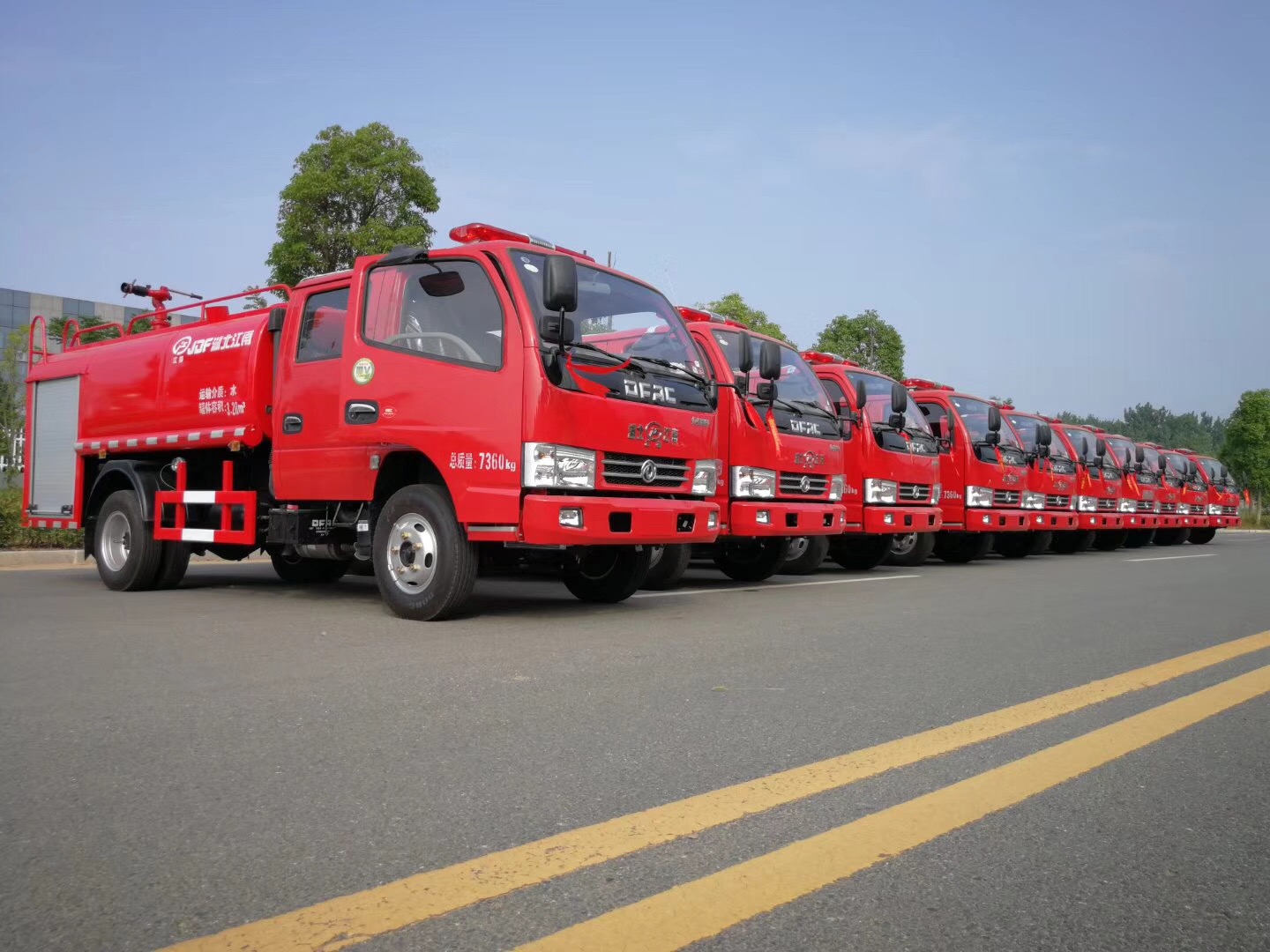 慶鈴3噸水罐消防車