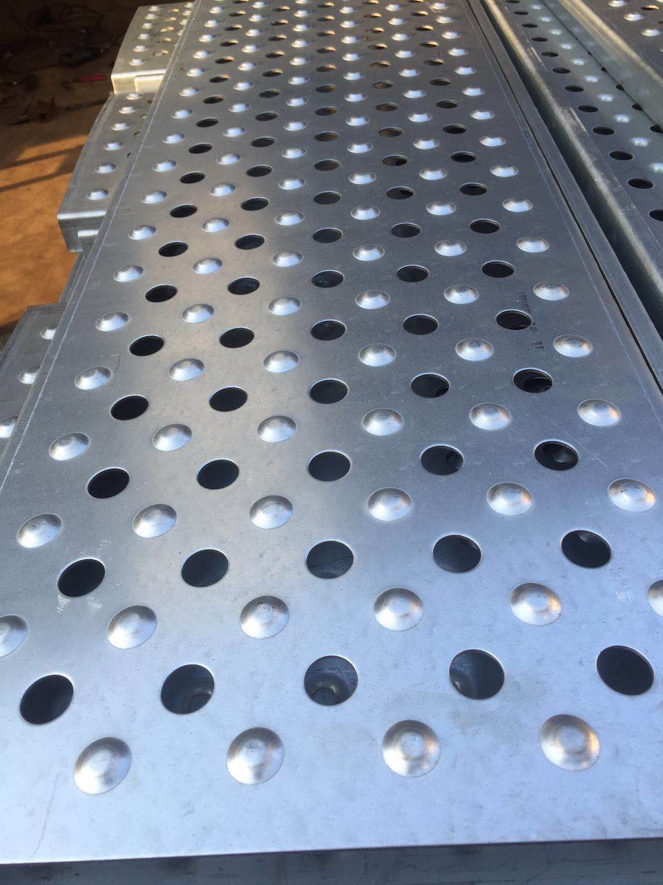 供應防滑板廠家直銷 / 批發(fā)價格/ 河北防滑板供應商哪家好/ 防滑板公司地址聯(lián)系電話 防滑板批發(fā)