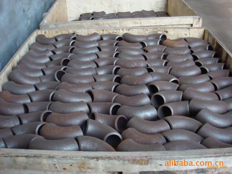 *彎頭生產(chǎn)廠家，河北彎頭廠家,對焊彎頭批發(fā)，電廠彎頭，大口徑彎頭 彎頭廠家直銷
