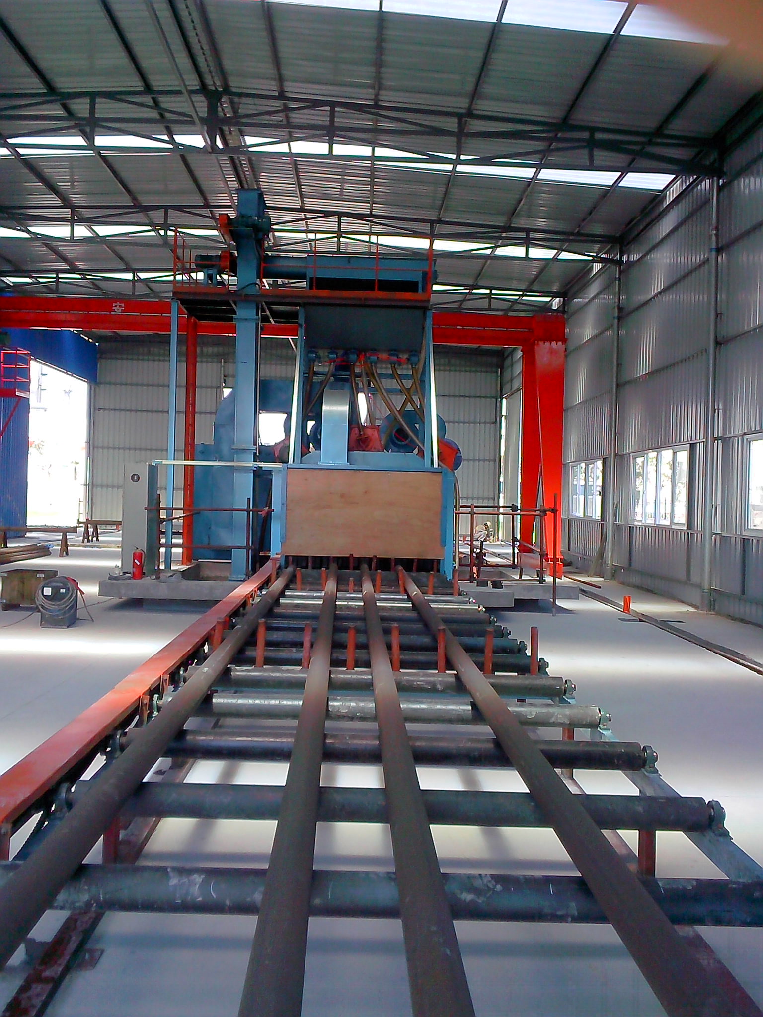 供應(yīng)無(wú)地坑輥道通過(guò)式拋丸機(jī)|青島無(wú)地坑拋丸機(jī)廠|青島無(wú)地坑拋丸機(jī)供應(yīng)商|青島輥道拋丸機(jī)價(jià)格|青島無(wú)地坑通過(guò)式拋丸機(jī)規(guī)格