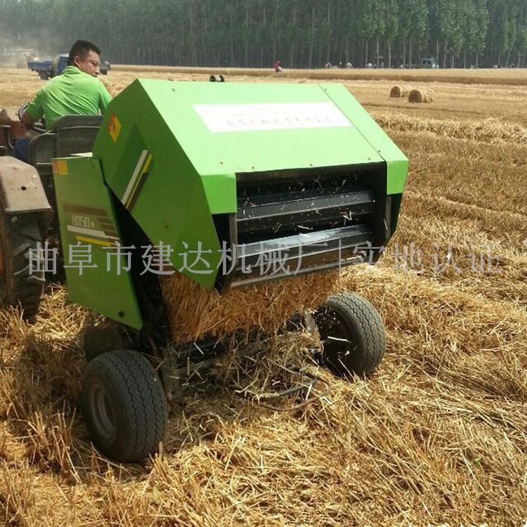 山東新型行走式秸稈打捆機 打捆機那個品牌好