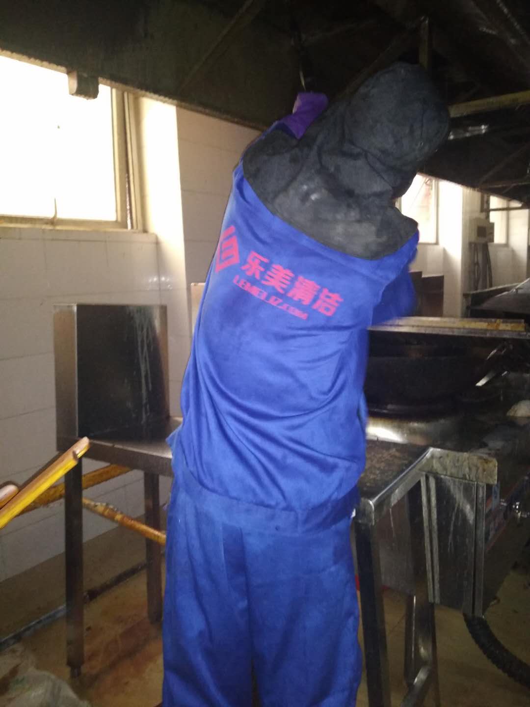 鄭州地毯清洗鄭州外墻玻璃清洗