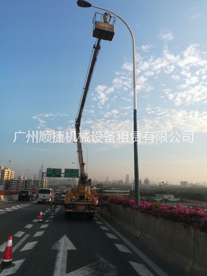 廣州吊籃車出租哪家好？廣告牌安裝車租賃，砍樹車租賃