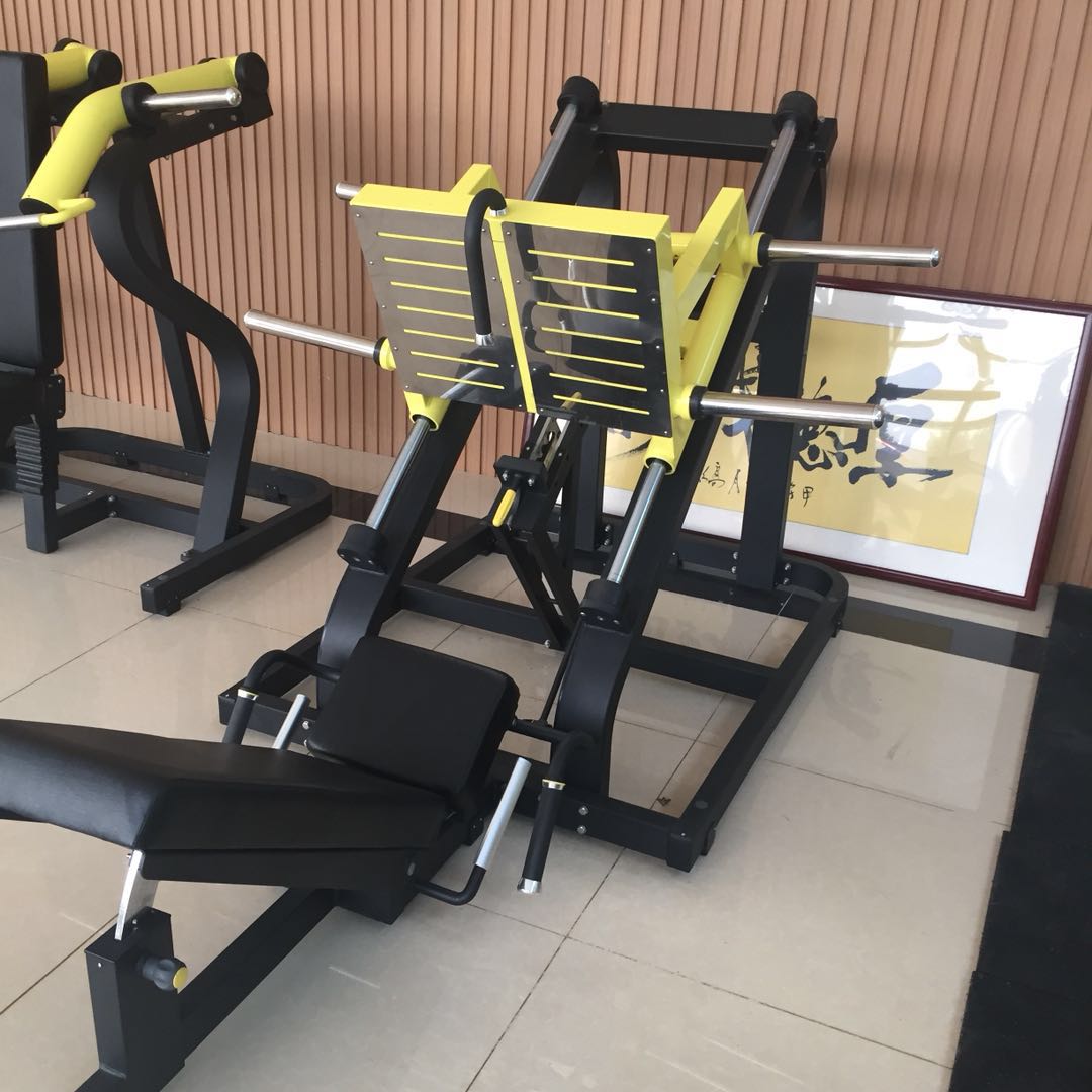 45度線形蹬腿訓練器