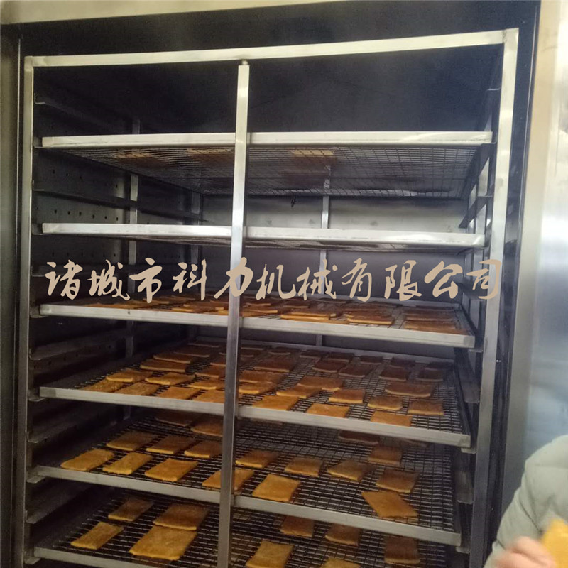 紅腸 臘腸  臘肉 豆干豆皮煙熏