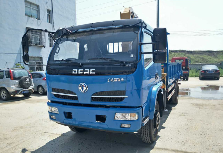 東風(fēng)福瑞卡單橋平板運(yùn)輸車 東風(fēng)福瑞卡平板運(yùn)輸車 東風(fēng)福瑞卡單橋平板車 福瑞卡單橋平板運(yùn)輸車 福瑞卡單橋平板車