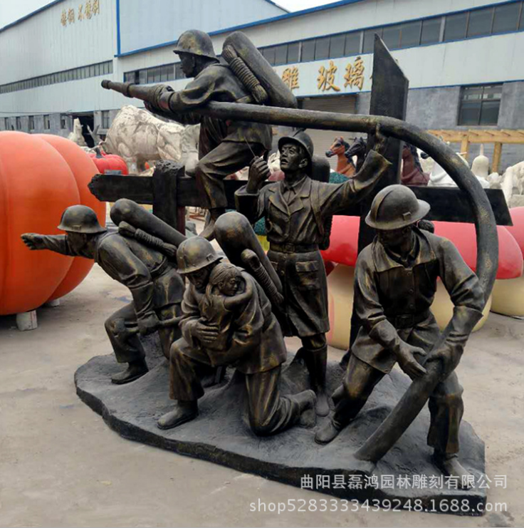 消防員雕像報價 河北消防員雕廠家直銷 保定消防員雕哪家好 大型玻璃鋼仿銅人物雕塑消防主題 消防員雕像城市廣場擺件