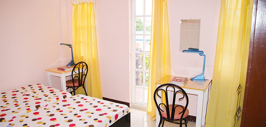 名榜教育CG1實(shí)行EOP政策的老牌度假型校園