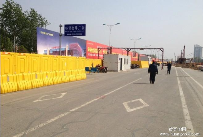 南山區(qū)水馬護欄南山街道水馬多少錢防撞水馬