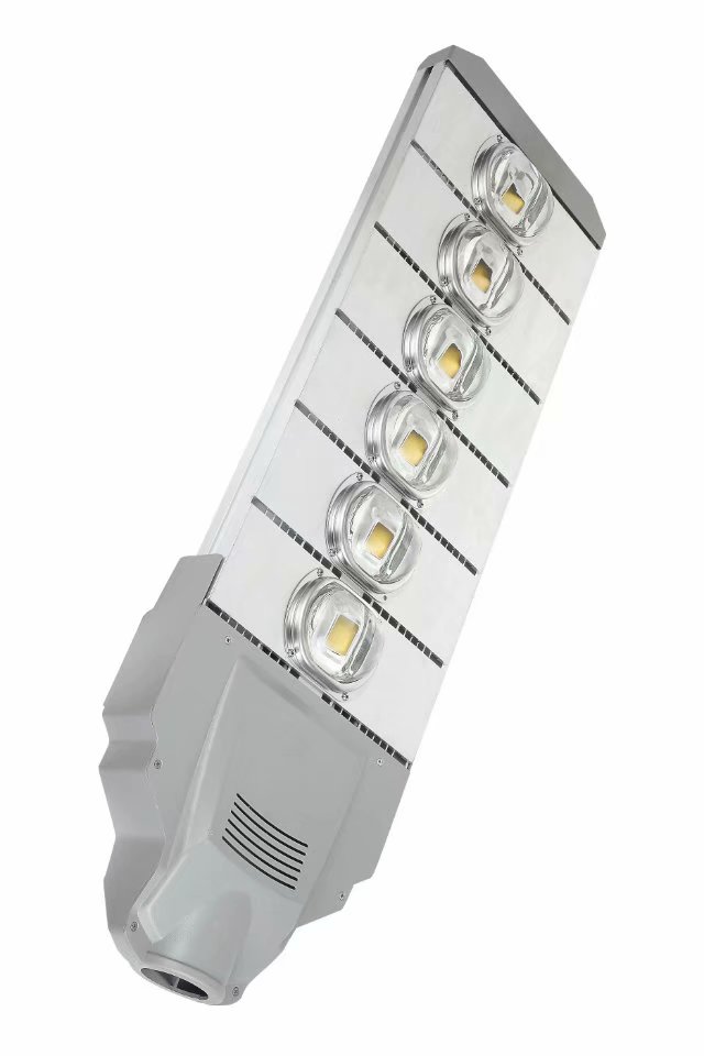 江門150w單科路燈供應(yīng)廠家 150W單科路燈模組 LED150W單科1W組成路燈