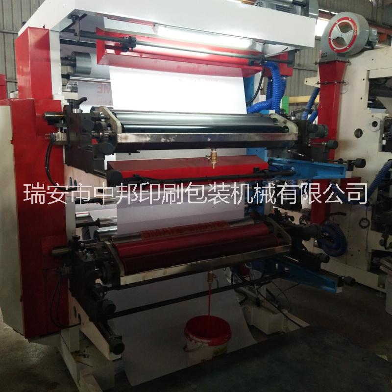 我廠專門生產(chǎn)柔版印刷機漢堡紙印刷 高速印刷效果好