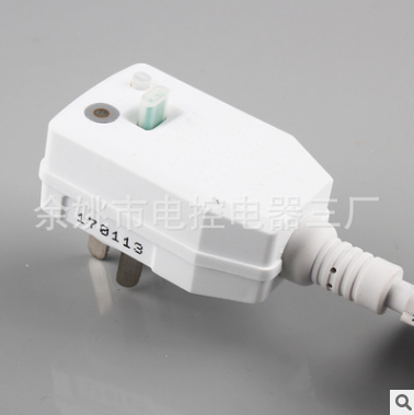 現(xiàn)貨供應(yīng)三芯電源線，電源線插頭，防漏觸電保護器大量生產(chǎn)