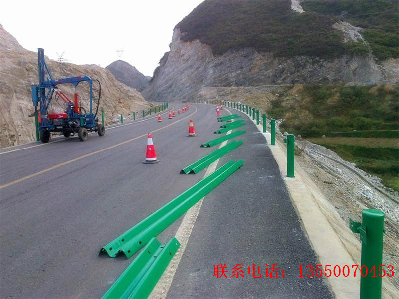 雙波B級波形護(hù)欄，德陽波形護(hù)欄供應(yīng)廠家，GR-B-4E