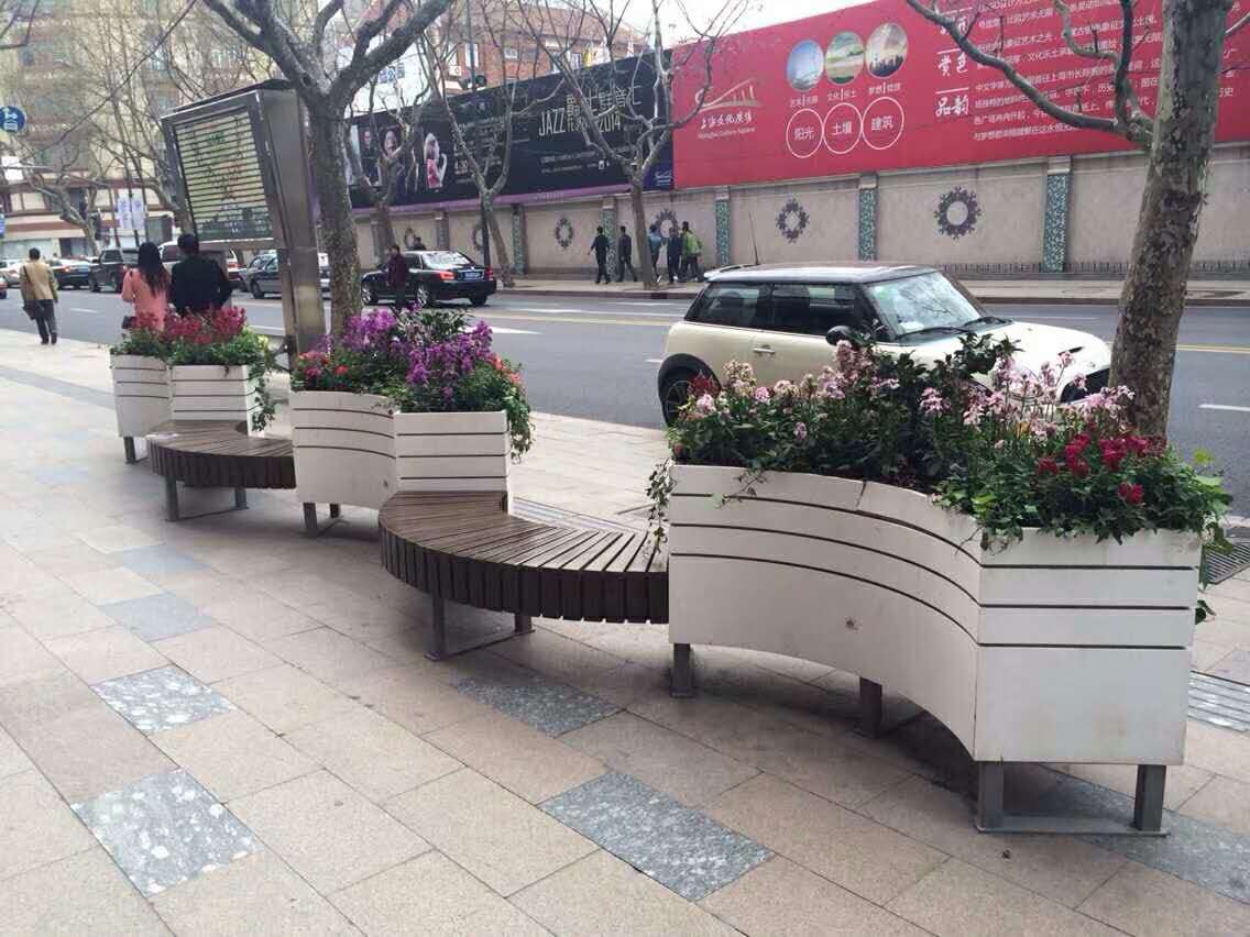 武漢市欣源祥環(huán)境工程花箱 戶外花箱 道路花箱
