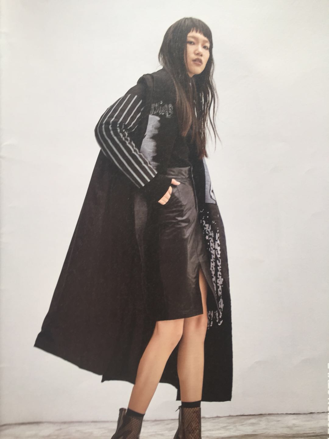 杭州品牌女裝埃文羽絨服品牌女裝折扣批發(fā)