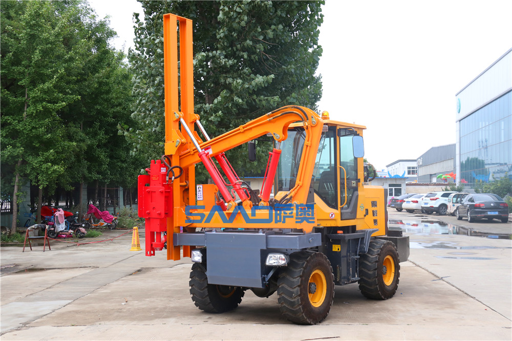 公路護(hù)欄打鉆一體機(jī)價(jià)格    *公路護(hù)欄打樁機(jī)