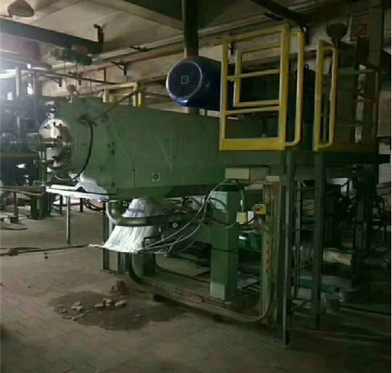 供應(yīng)二手臥螺離心機(jī)廠家直銷  臥螺二手離心機(jī)-廠家供應(yīng)商