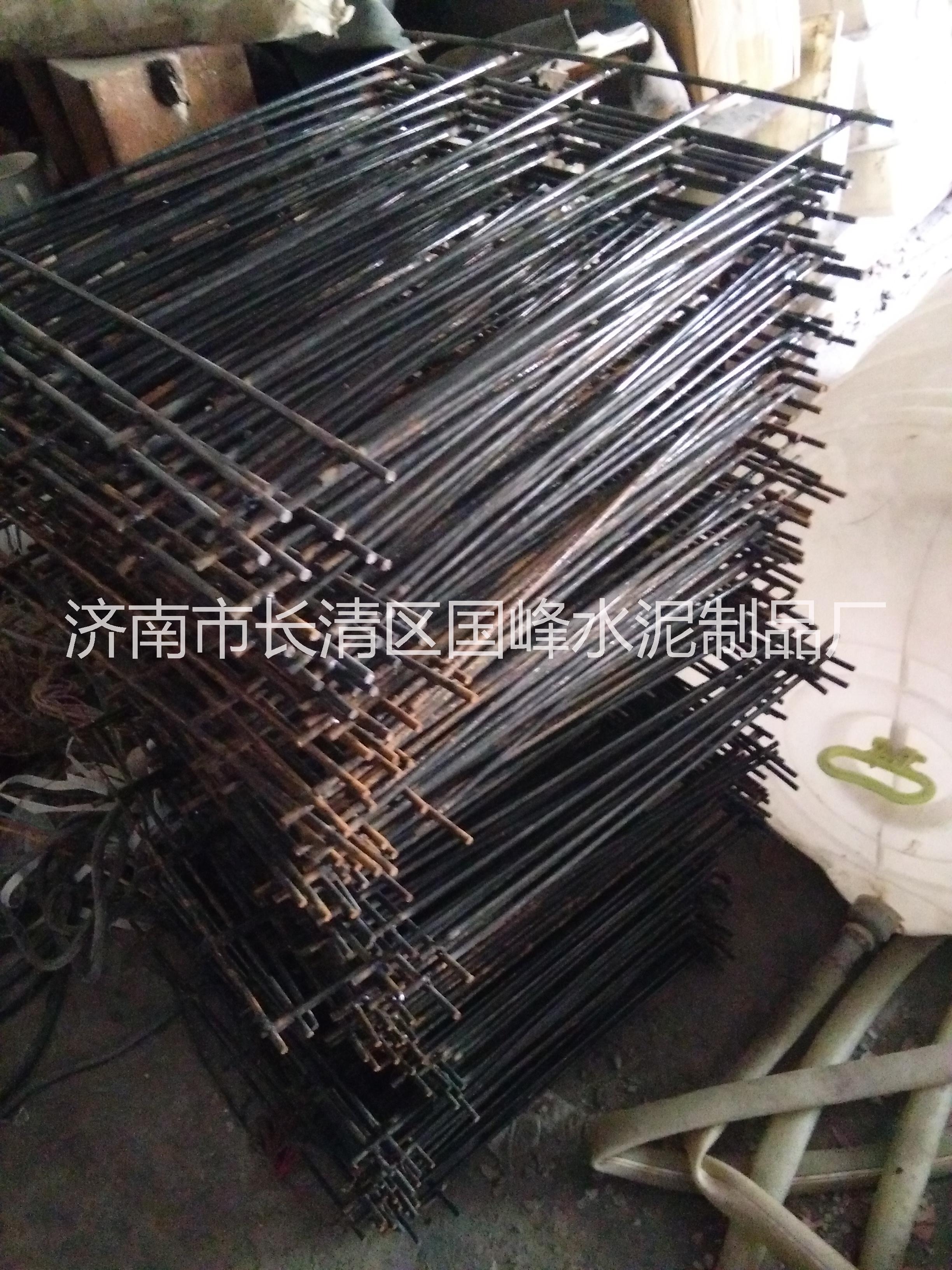 濟(jì)南雨水篦子廠家基地,國峰建材水泥制品有限公司加工定做50*50*5雨水篦子