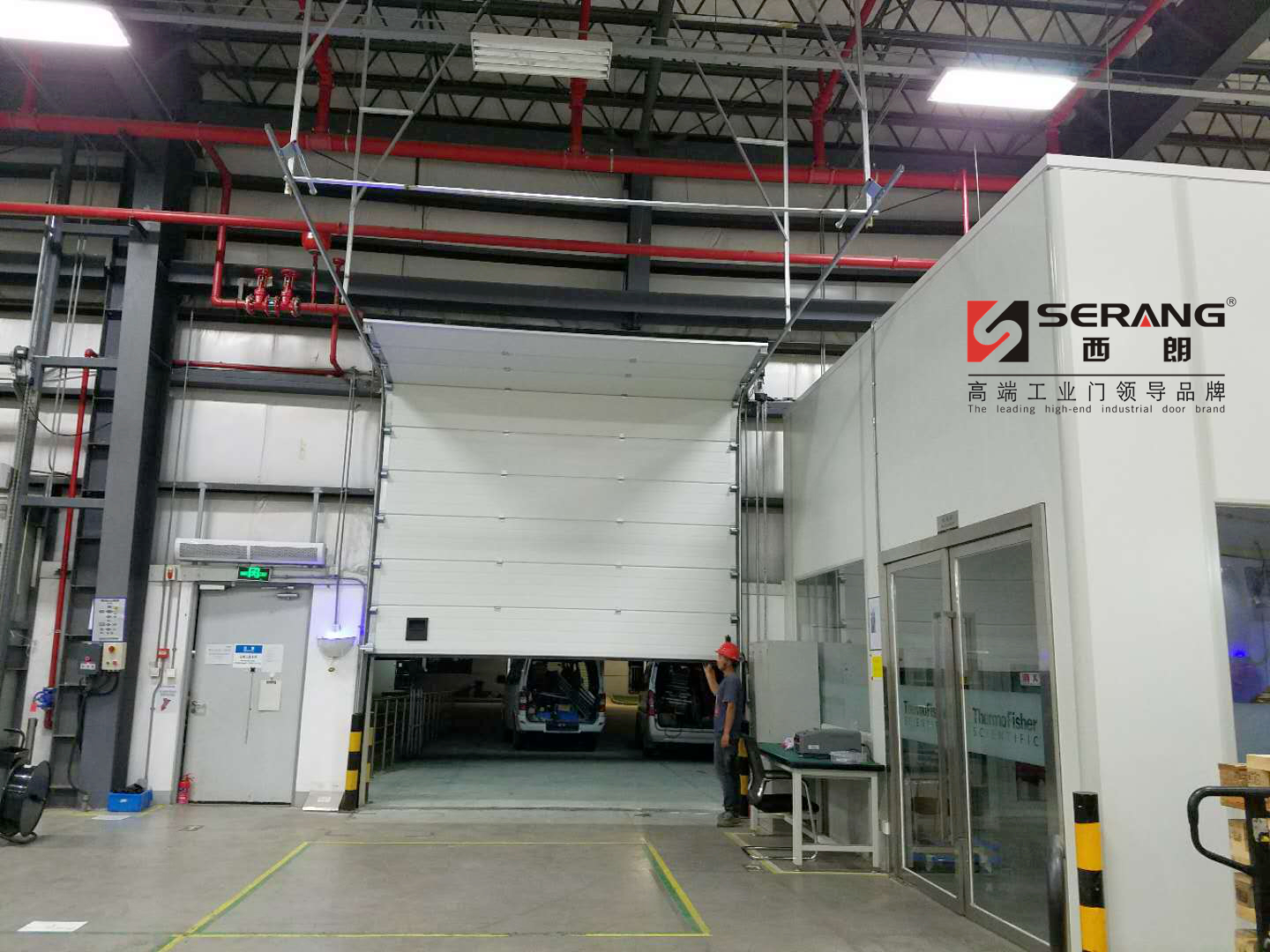 丹陽廠房鋼制滑升門 電動(dòng)滑升門 丹陽廠房鋼制滑升門  電動(dòng)提升門
