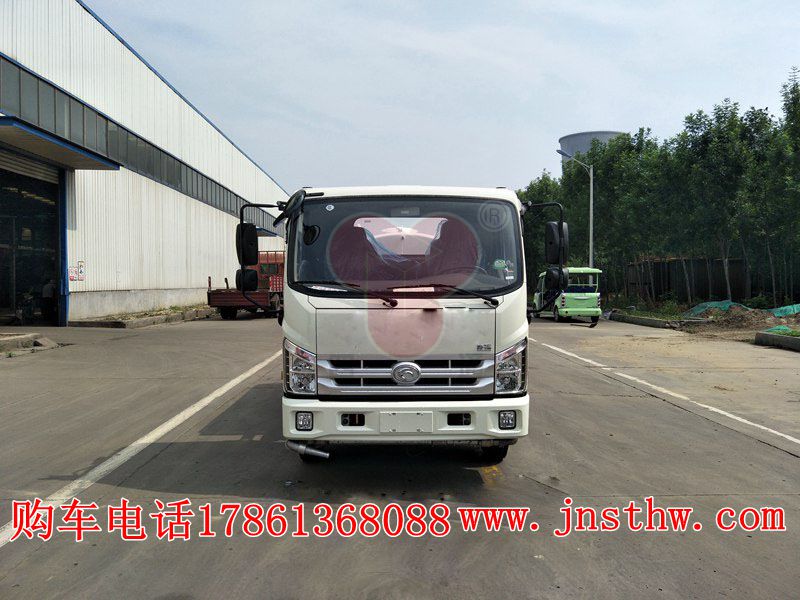 供應(yīng)濟(jì)寧四通福田灑水車(chē)  專(zhuān)業(yè)生產(chǎn)灑水車(chē)|福田國(guó)四新型5方灑水車(chē)|綠化噴灑車(chē)