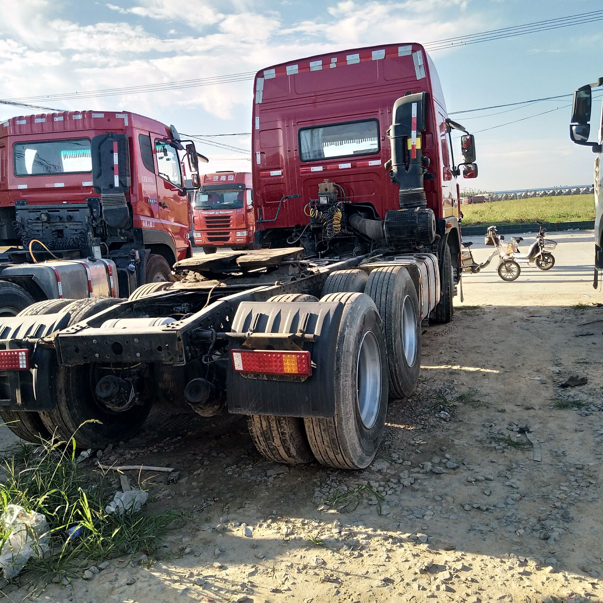 山東梁山【*轉(zhuǎn)讓國五】二手大運雙驅(qū)牽引車  牽引車   大運牽引車 優(yōu)質(zhì)牽引車