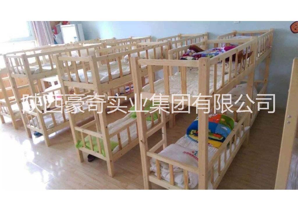 陜西廠家直銷幼兒園兒童實(shí)木雙層床