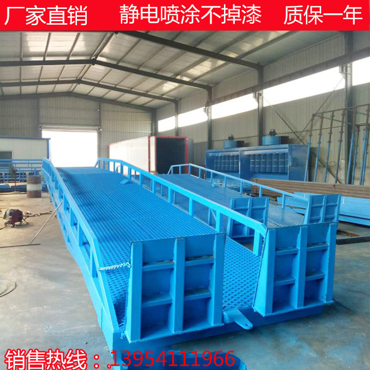 升降機(jī) 湖南哪家登車(chē)橋質(zhì)量好價(jià)格低榮華機(jī)