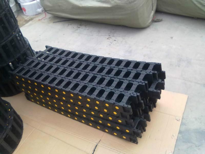 程泰機械立式加工中心各種型號鋼制拖鏈銷售