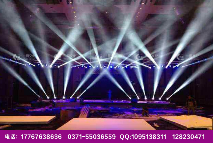 鄭州國(guó)慶節(jié)無(wú)人機(jī)演出