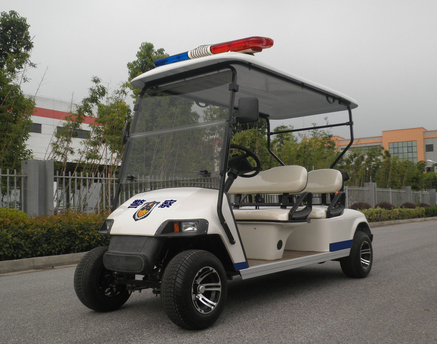 西安電動(dòng)安保車生產(chǎn)廠家，西安4座安保電動(dòng)車，6座巡檢車，陜西鋰電池巡查車  西安傲威電動(dòng)安保*車