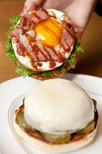 加盟小漢堡店多少錢，KFM漢堡食 加盟小漢堡店KFM漢堡食 加盟KFM漢堡食客廣泛 加盟KFM漢堡食客廣泛喜愛