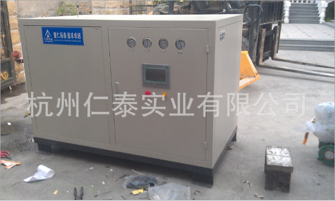 廠(chǎng)家熱銷(xiāo) 小型工業(yè)冷凍機(jī)RTSW-25水冷箱式 模具冷凍機(jī)