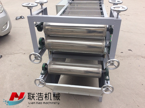 河北哪里有賣干豆腐的機(jī)器/干豆腐成型機(jī)/小型干豆腐機(jī)